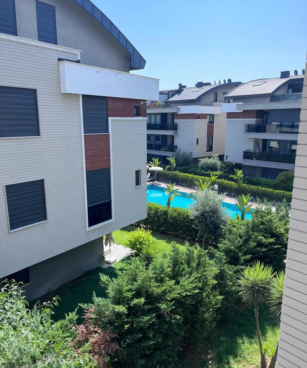 Real estate in Guzeloba